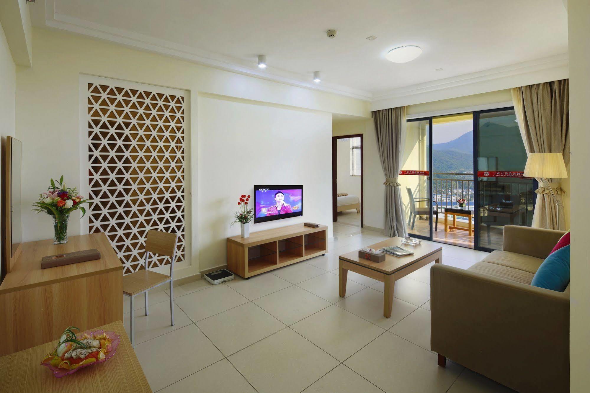 Gentle Grown Sanya Seashore Hotel Exterior photo
