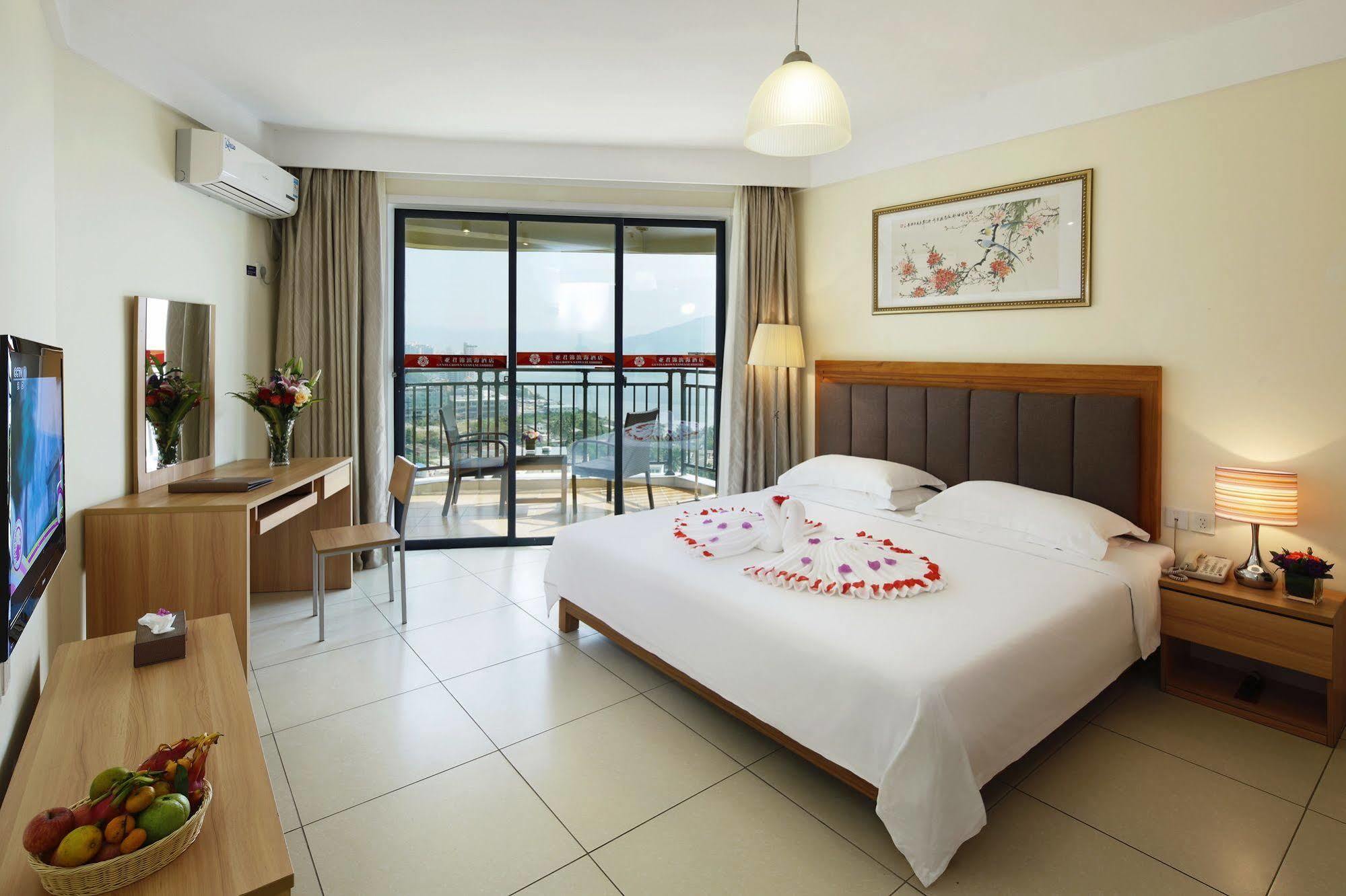Gentle Grown Sanya Seashore Hotel Exterior photo